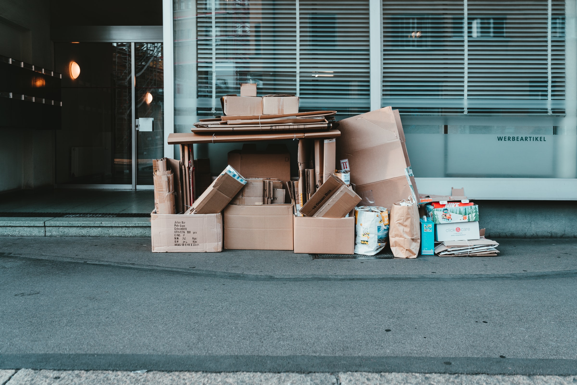 ダンボールの画像